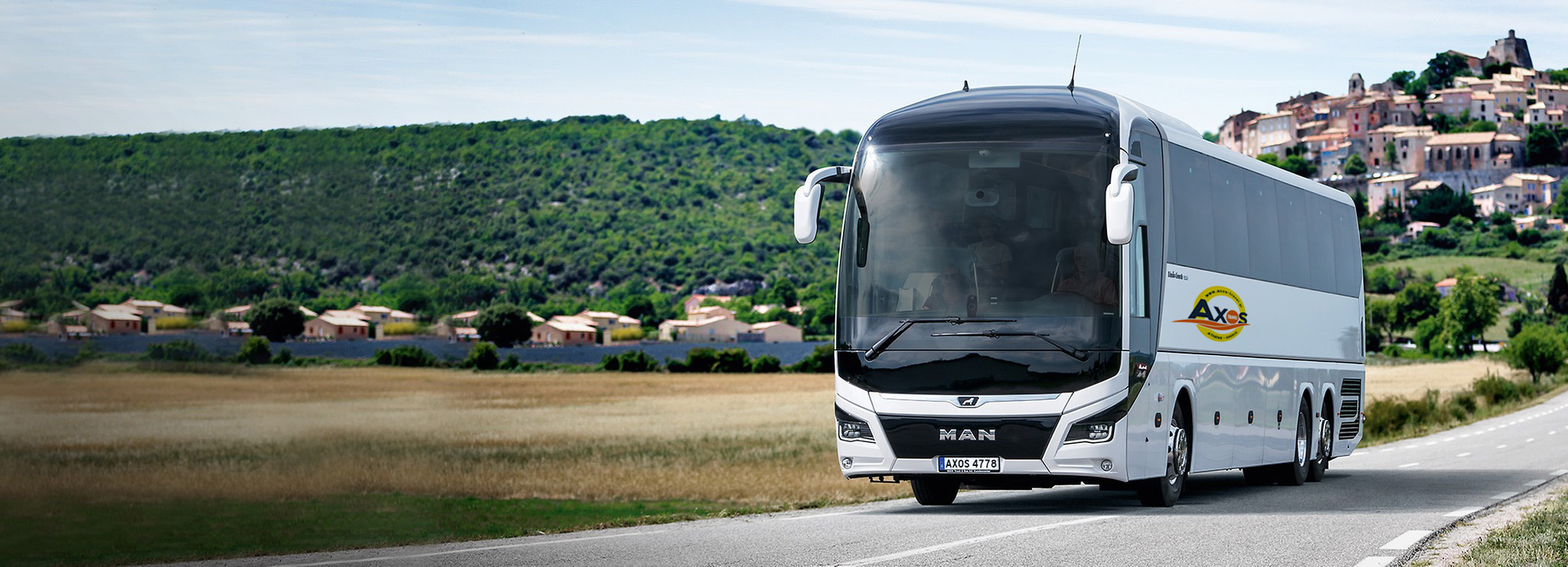 Λεοφορείο του Axos travel